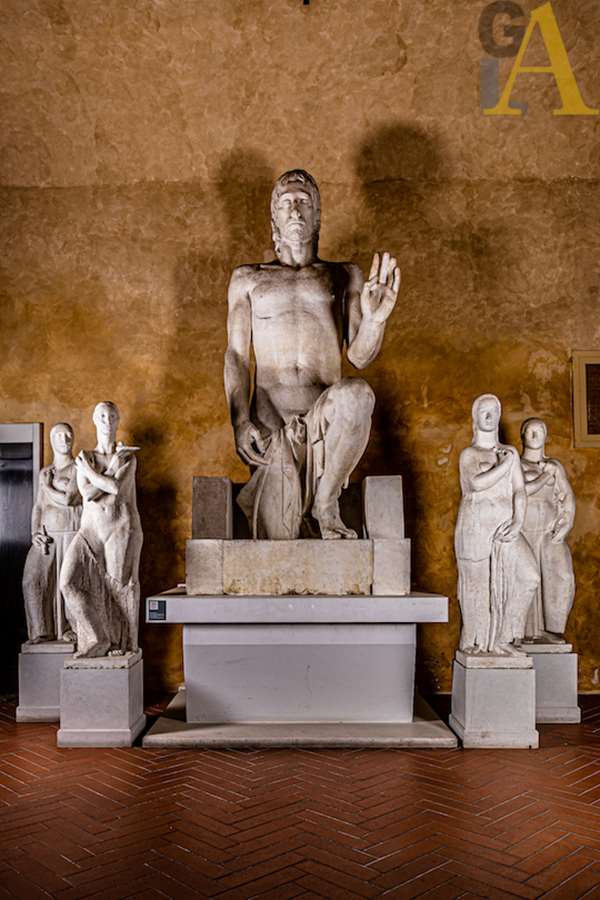 Cristo risorto - Monumento della Vittoria di Bolzano 